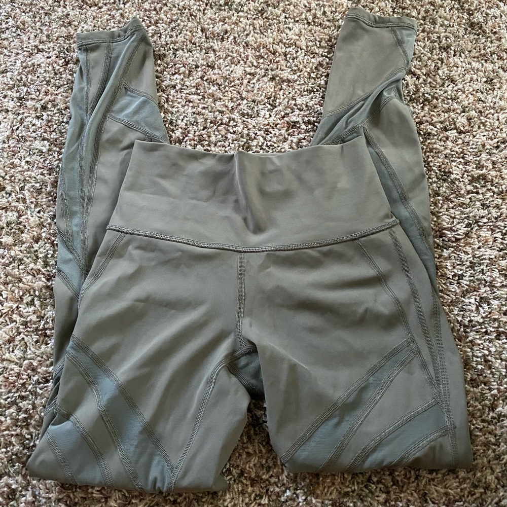 Lululemon Wunder Under Mesh leggings